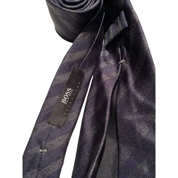 HUGO BOSS SELECTION TRIFOLD Blue Striped Silk Tie ITALY 60/ 3.2 NWOT